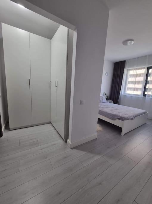 Lovely 1 Bedroom Livingroom Apartment Sector 1 Bucuresti Voluntari Exterior photo